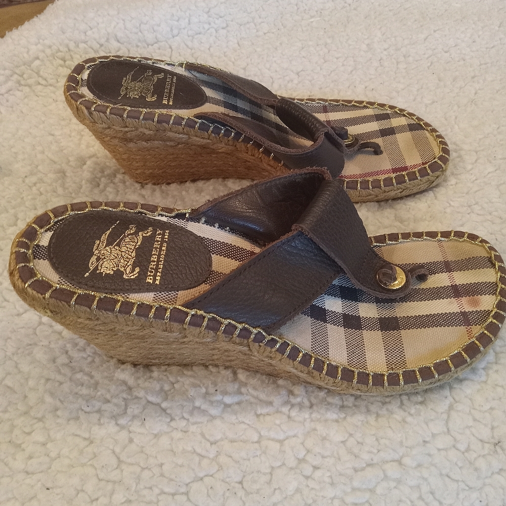 EUC | Burberry Leather Espadrille Thong Wedge Sandals | Size: EU 37 & US 6.5